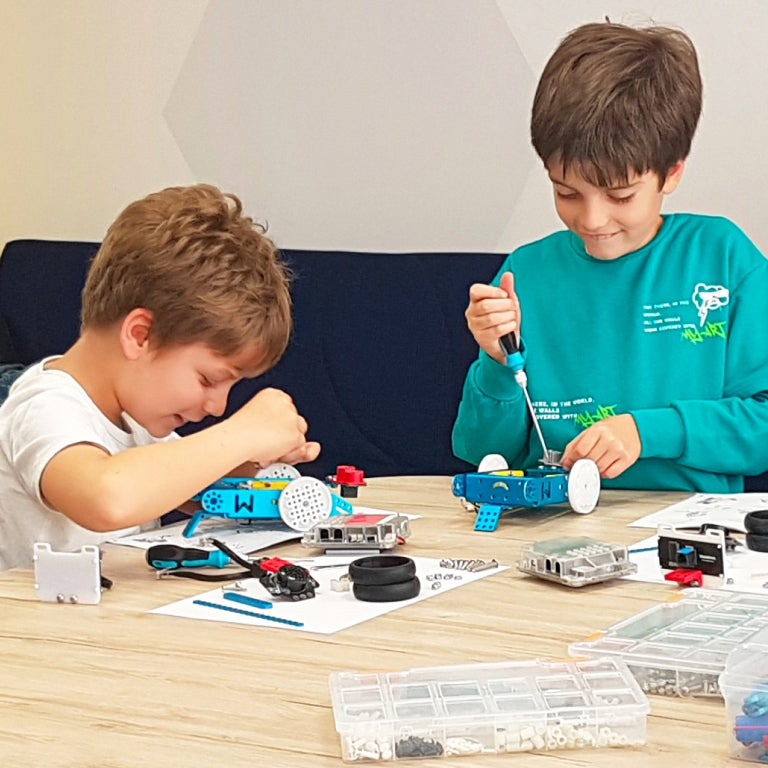 Projects.jpg__PID:424b3e81-dac8-4fed-bab7-8680037e7b61