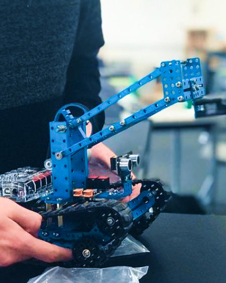 Unleash Creativity with Powerful Expansion.jpg__PID:5bc062d0-de7c-43eb-b1c8-f85b4676b5d9