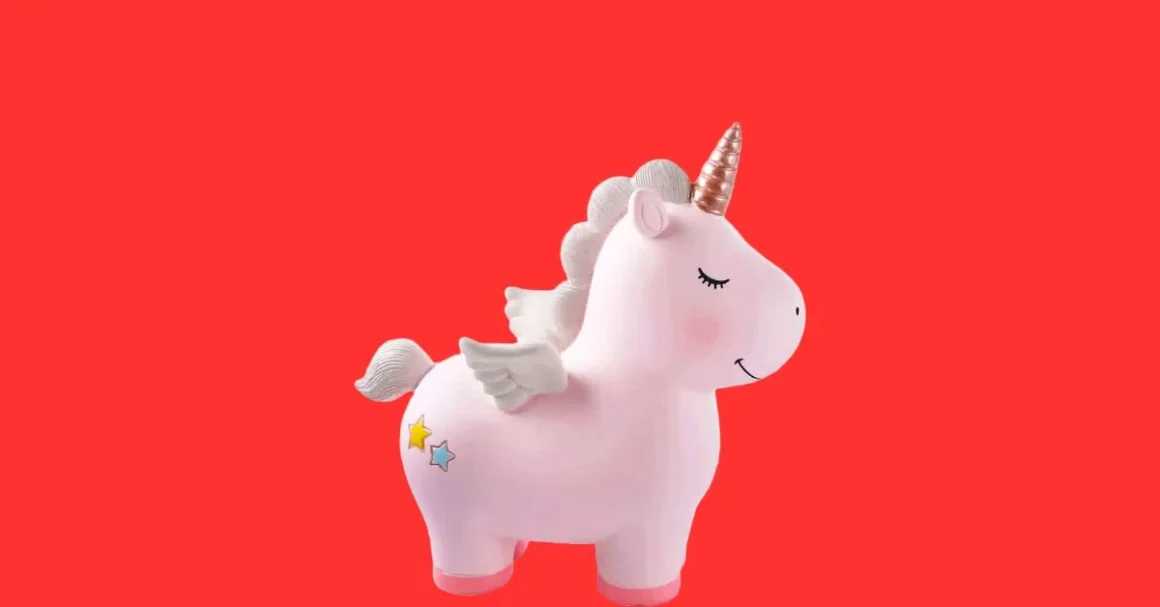 "Adorable Unicorn Toy Robot - A Whimsical Playmate"