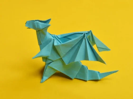 Mythical Dragon Toy Robot - Imaginative Playtime Adventure