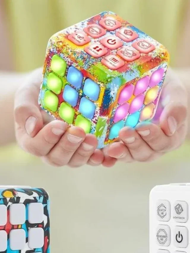 "Cube Robot Toy - A Playful and Educational Companion"