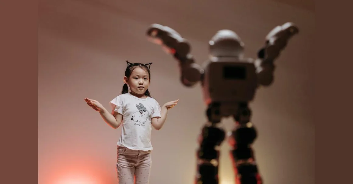 Tall Robot Toy - Impressive Robotic Companion