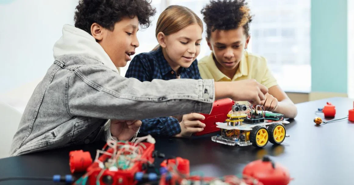 Robotic Toys for 12-Year-Olds: Fun and Educational Playtime