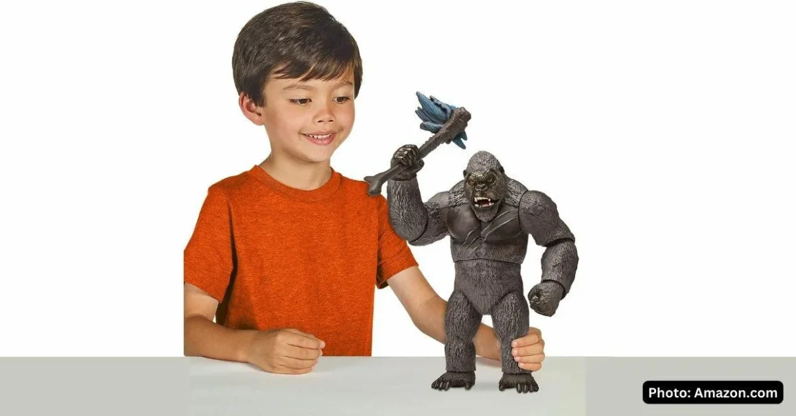 Robot King Kong Toys: Miniature Action Figures of King Kong in Robotic Armor