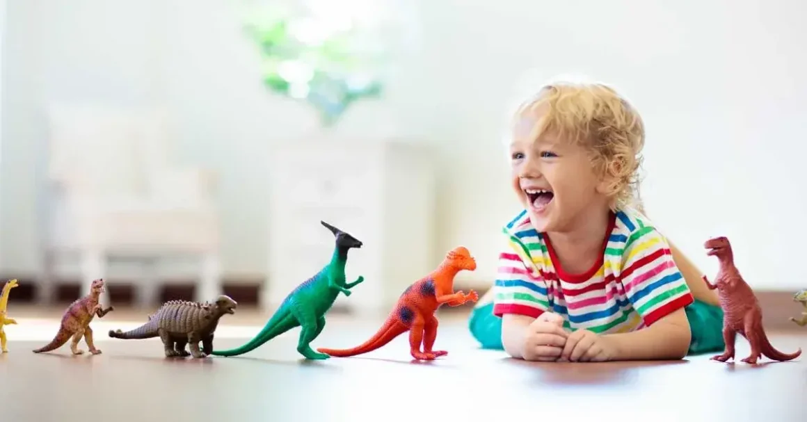 Jurassic World Robot Toy - Lifelike Dinosaur Replica for Play and Display
